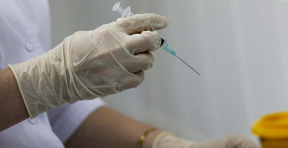 İstanbul Eczacı Odası, grip ve zatürre aşısı için tarih verdi: Ekim'de dağıtacağız