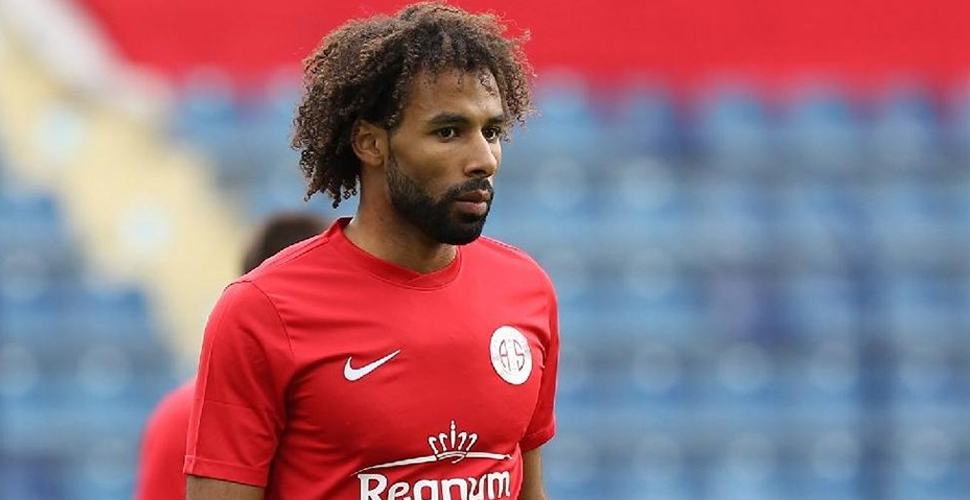 Nazım Sangare Fenerbahçe'de