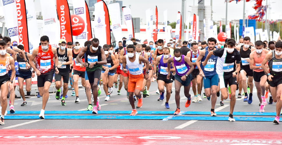 15. İstanbul Yarı Maratonu'nu İBB'li sporcular kazandı