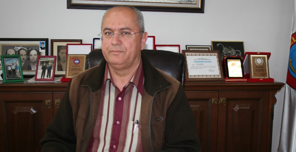 Eski belde belediye başkanı koronaya yenik düştü