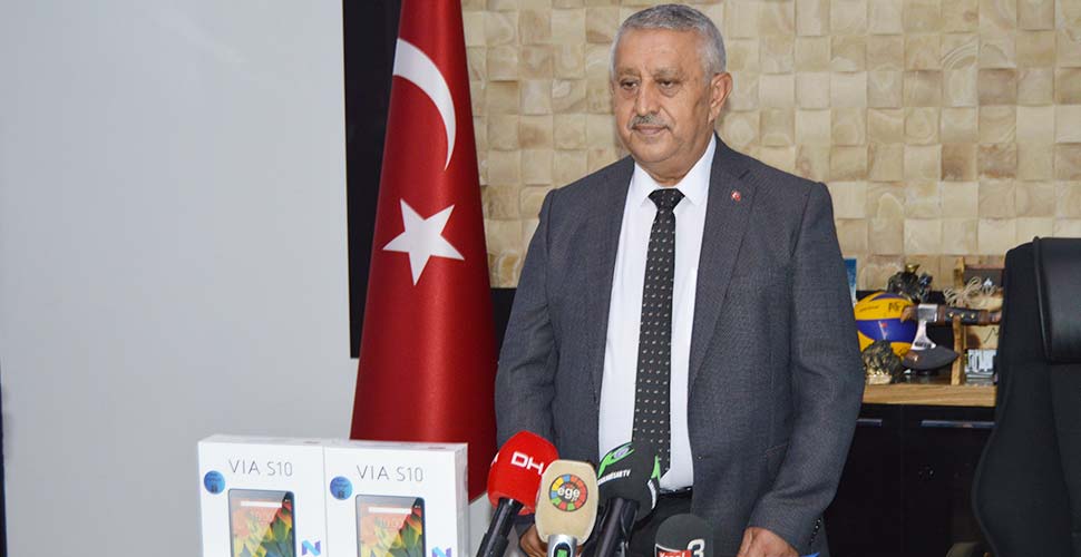 Afyonkarahisar Belediyesi 'Askıda Tablet ve TV' kampanyası başlattı