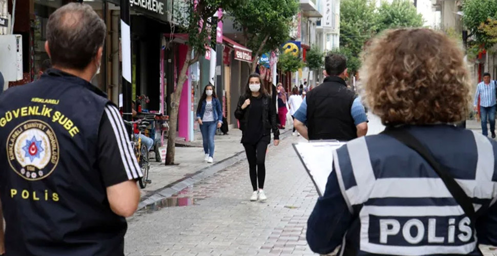 Giresun Valiliği sokakta sigara içmeyi yasakladı