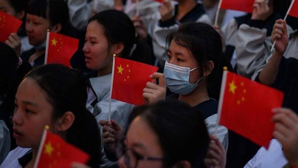 Çin'den ABD'ye sert tepki: Bizi bırakıp salgınla ilgilensinler