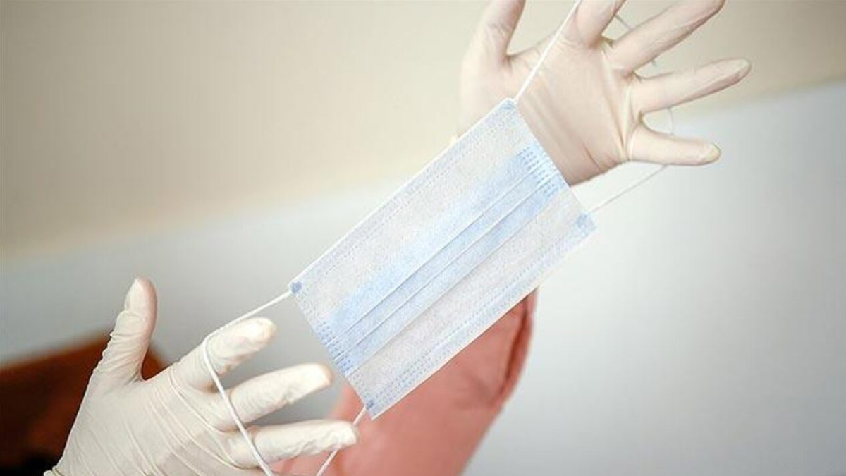 Merdiven altı maskeye  ‘sağlığa uygun’ damgası