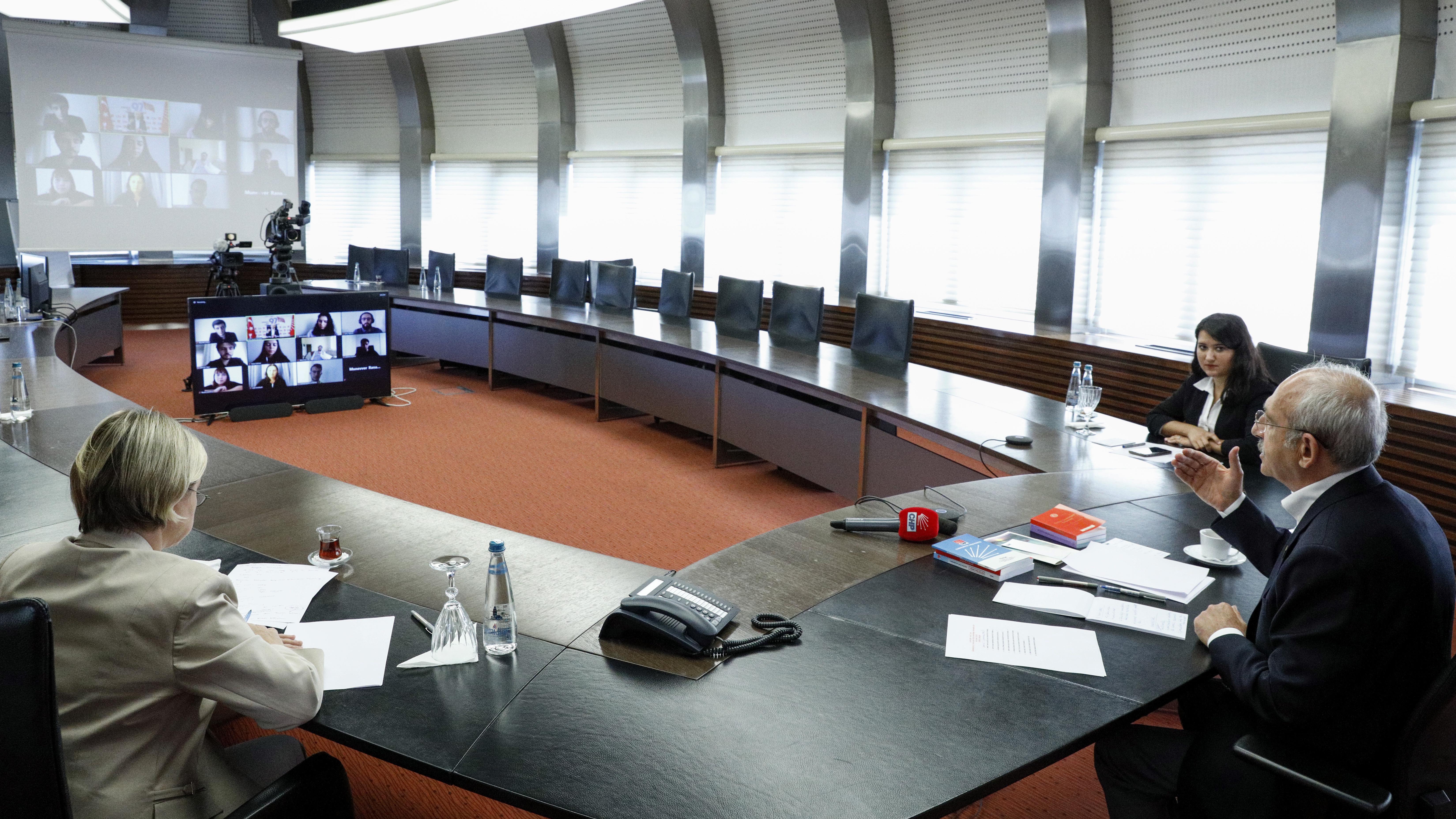 Kılıçdaroğlu'ndan Evrensel Hizmet Fonu hatırlatması