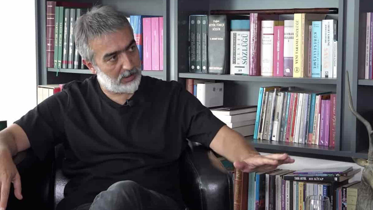 Erkan Mumcu'dan "programım neden kaldırıldı" tepkisi