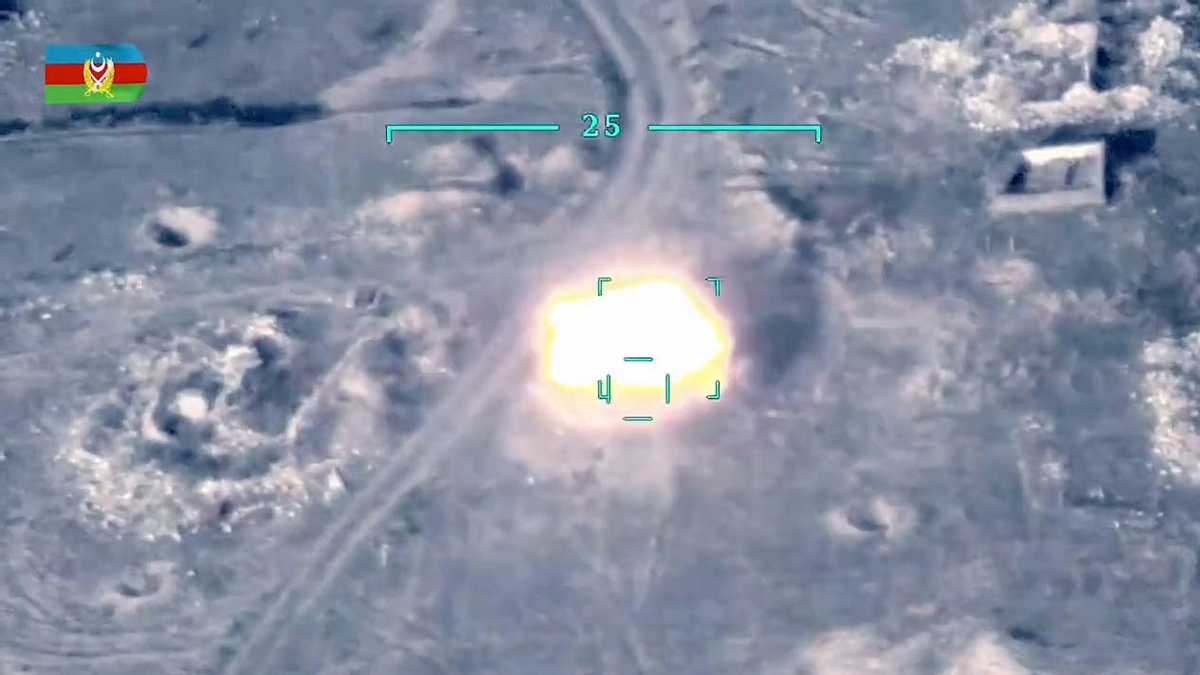 Azerbaycan, Ermeni topçu birliklerini vurdu