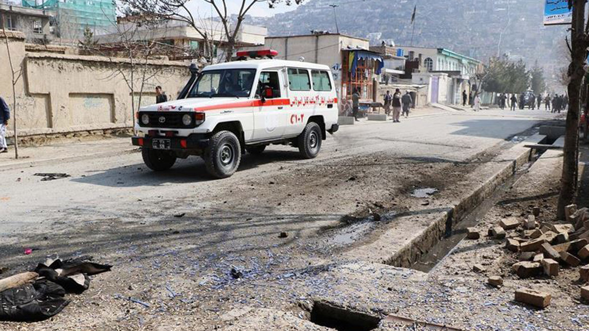 Taliban'ın attığı roket mermisi eve düştü: 3 ölü