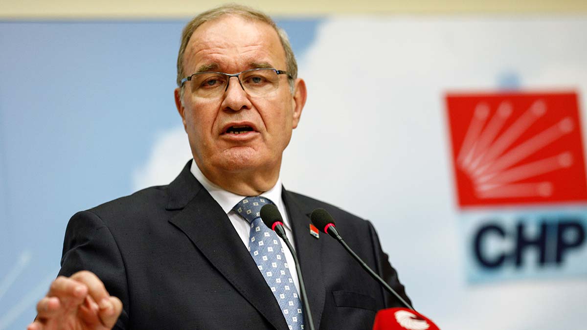 CHP'den YEP tepkisi: Gömleğin düğmesi en baştan yanlış iliklendi