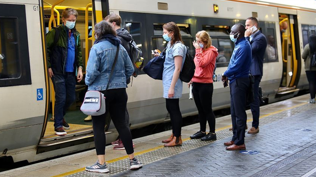 İngiltere'de günlük vaka rekoru kırıldı