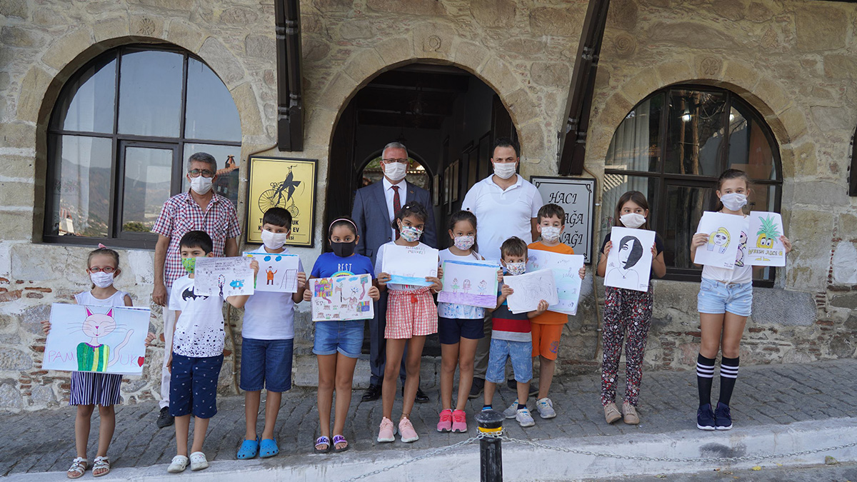 Milas Belediyesi'nin Yaz Dönemi Karikatür Kursu sona erdi
