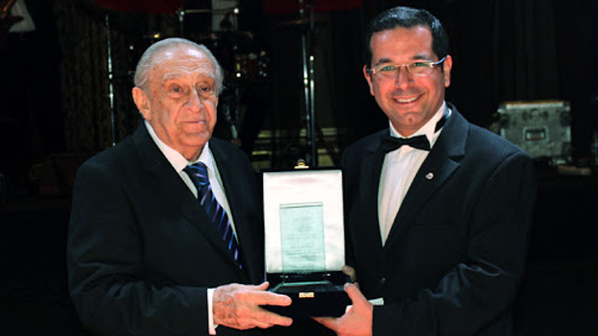 Eski Başbakan Yardımcısı koronadan öldü