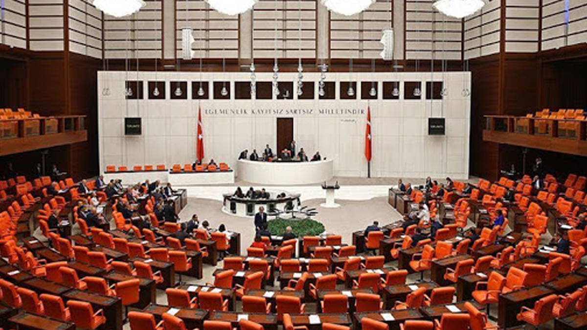 Suriye ve Kuzey Irak tezkereleri Meclis'te