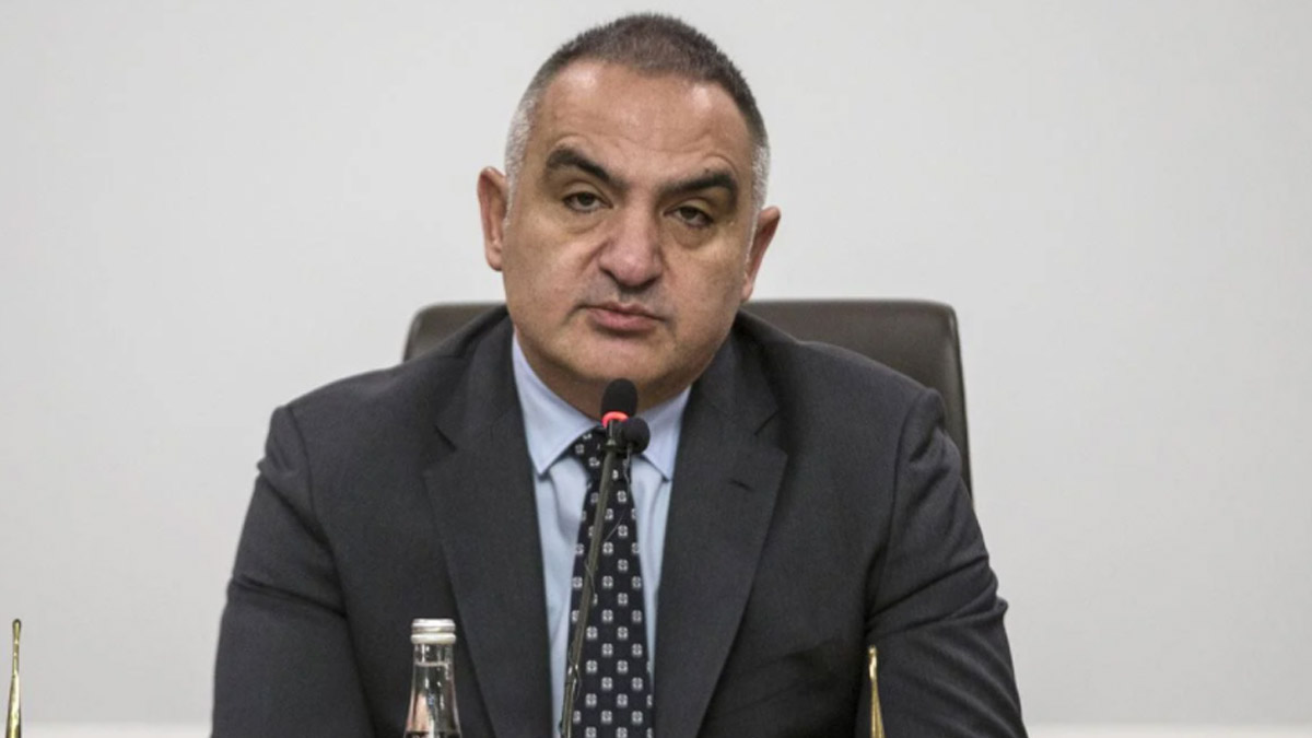 Kültür Bakanı tiyatrocuların derdini dinleyecek