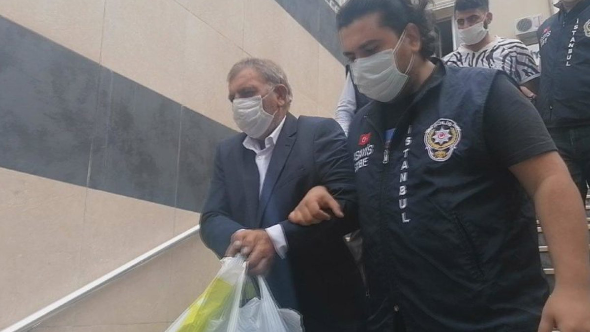 Taksi durağındaki kavganın şüphelisi kimliğiyle şaşırttı: 48 yıl kadın gibi yaşamış