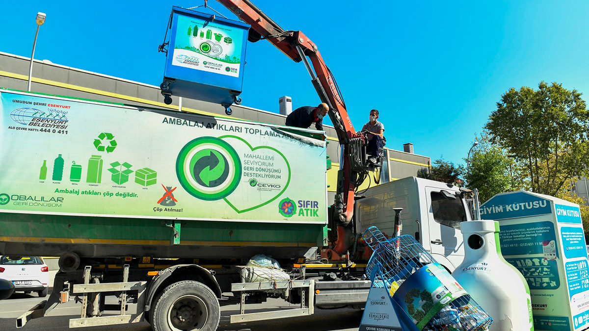 Esenyurt'ta ambalaj atıkları geri dönüşüme kazandırılıyor​
