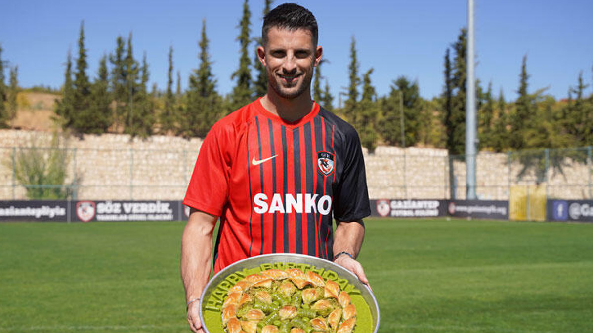 Kevin Mirallas resmen Gaziantep FK'da