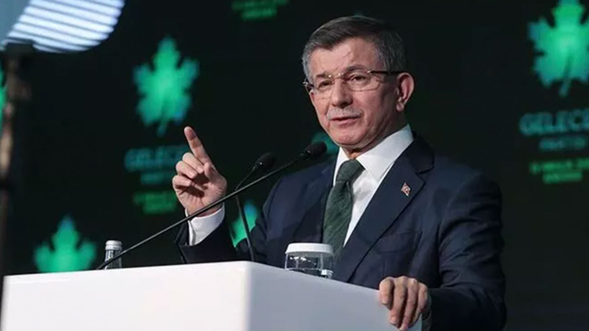 Davutoğlu'ndan ekonomi yönetimine eleştiri: Doları 27 ayda 7,85'e çıkardılar