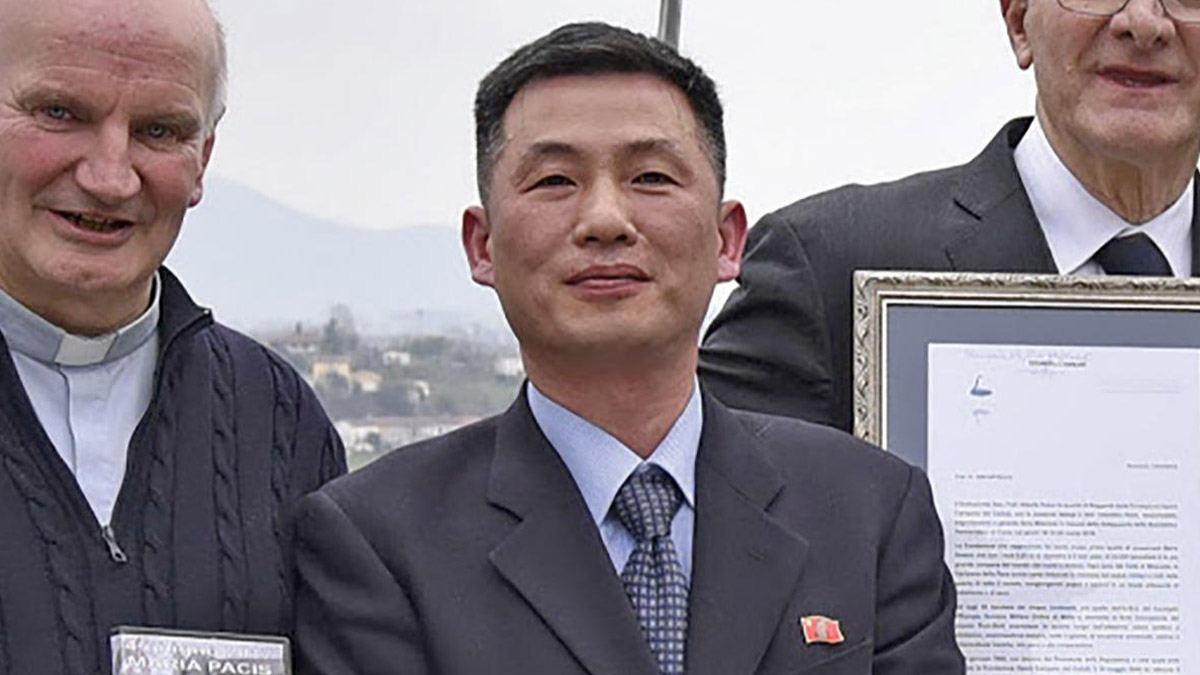 Kuzey Koreli kayıp diplomat Güney Kore'ye sığındı