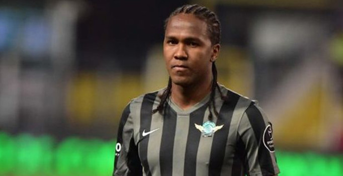 Akhisar Belediyespor, Rodallega'yı bırakmak istemiyor
