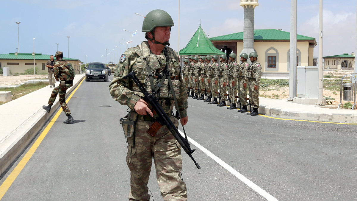 Lübnan tezkeresi Resmi Gazete'de yayımlandı: Türk askeri 1 yıl daha bölgede