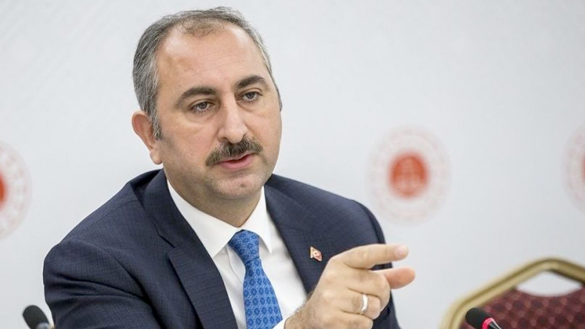 Bakan Gül'den Bahçeli'ye AYM desteği: Her türlü değişiklik yapılabilir