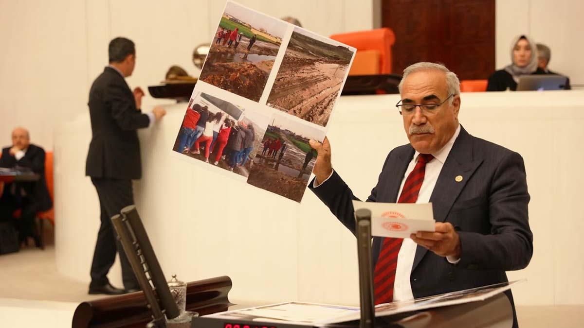 Kovid-19'a yakalanan CHP'li vekil Aziz Aydınlık yoğun bakıma alındı