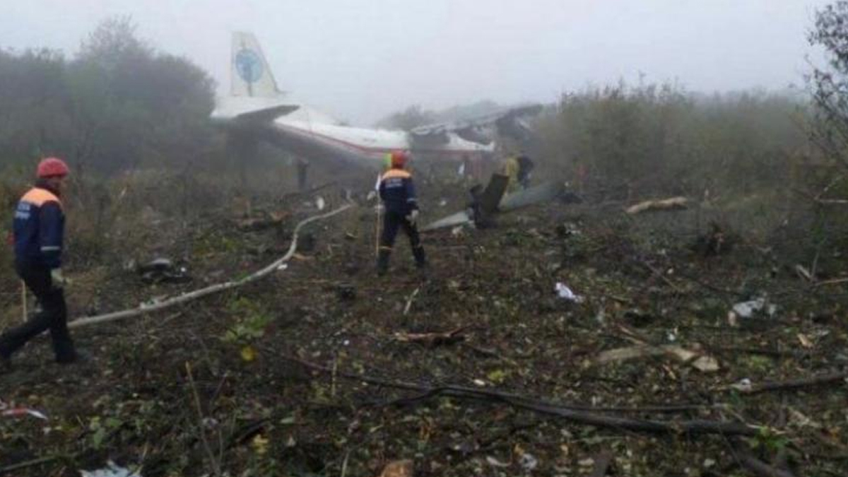 Fransa'da iki uçak havada çarpıştı