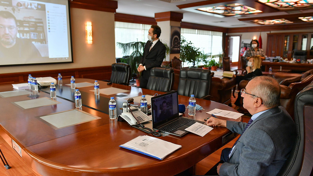 'Ankara sokaklarında elektrikli bisikletler ve çevreci otobüsler dolaşacak'