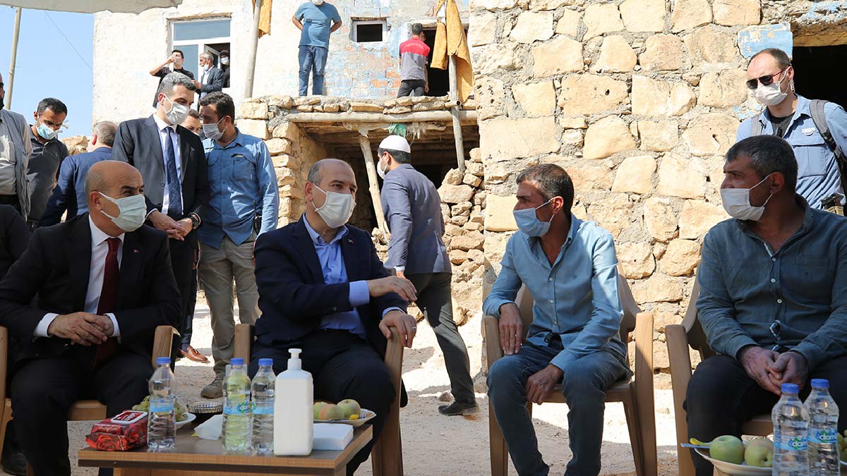 Soylu'dan Sakarya'da saldırıya uğrayan fındık işçilerine ziyaret