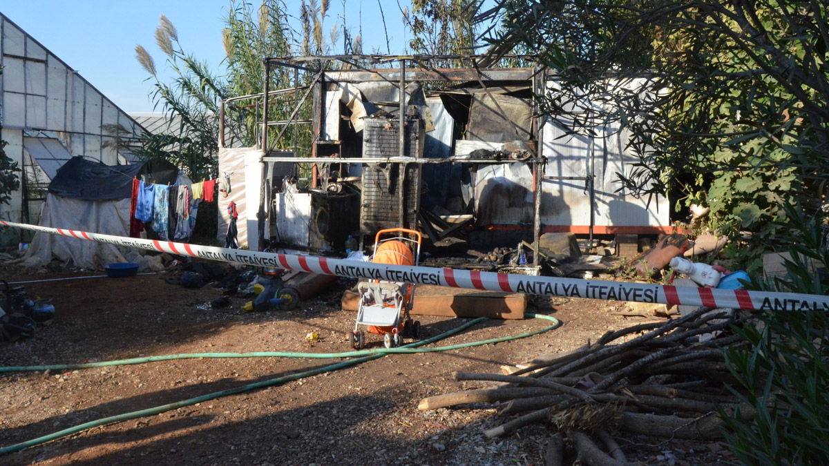 Tarım işçilerinin kaldığı evde yangın çıktı, 6 aylık bebek hayatını kaybetti