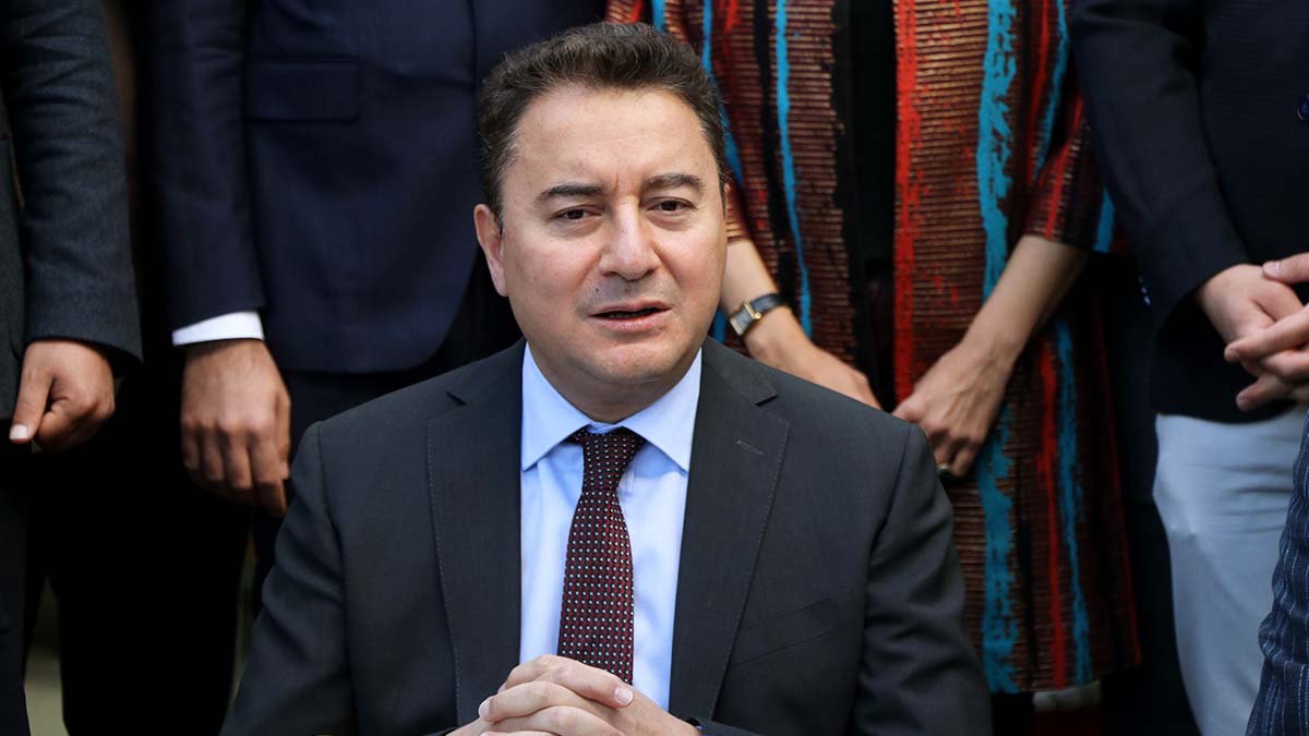 Babacan da 'erken seçim' mesajı verdi: Bu sistem 2023'e kadar dayanmaz