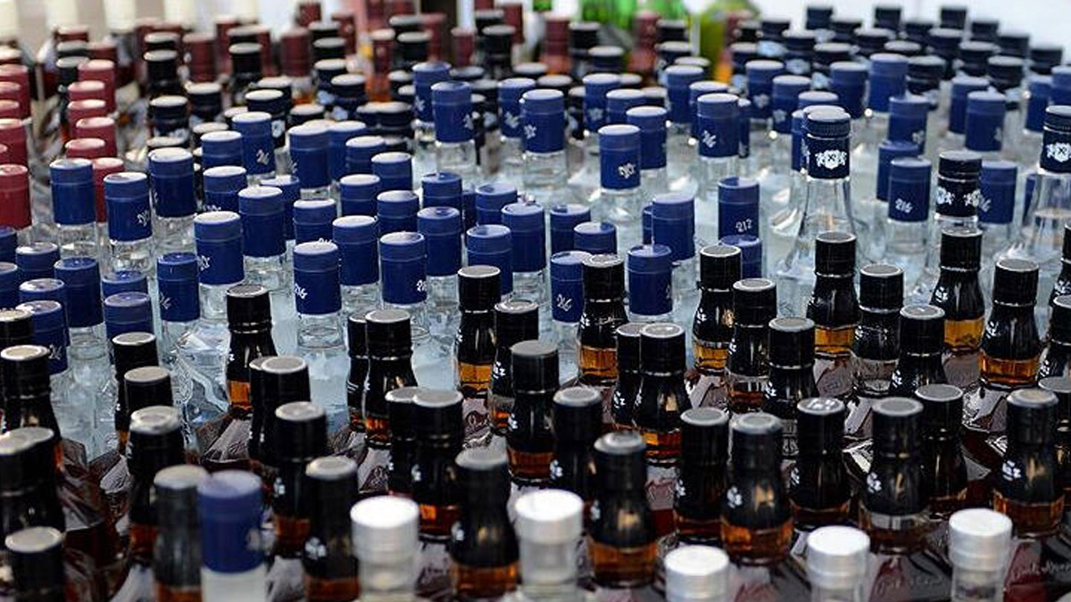 Son dakika! İstanbul'da 7 ton sahte içki ele geçirildi