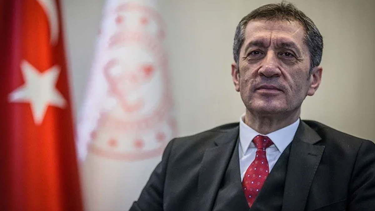 Bakan Selçuk'tan müfredat açıklaması: Azalma söz konusu değil