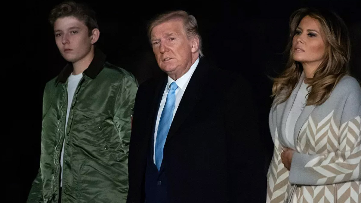 Melania Trump, oğulları Barron'ın da koronaya yakalandığını duyurdu