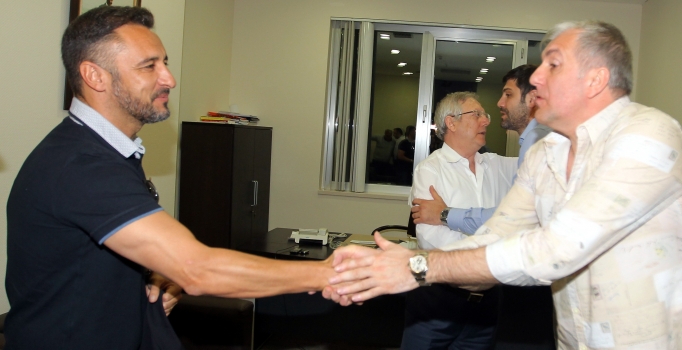 Vitor Pereira resmen başladı: 
Yeterince zeki hocayım