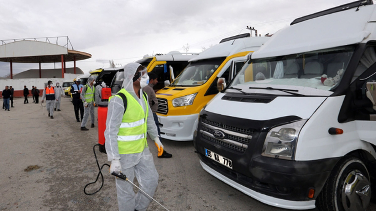 Son dakika! Van'da minibüslere korona ayarı! Ayakta yolcu alanlara ceza