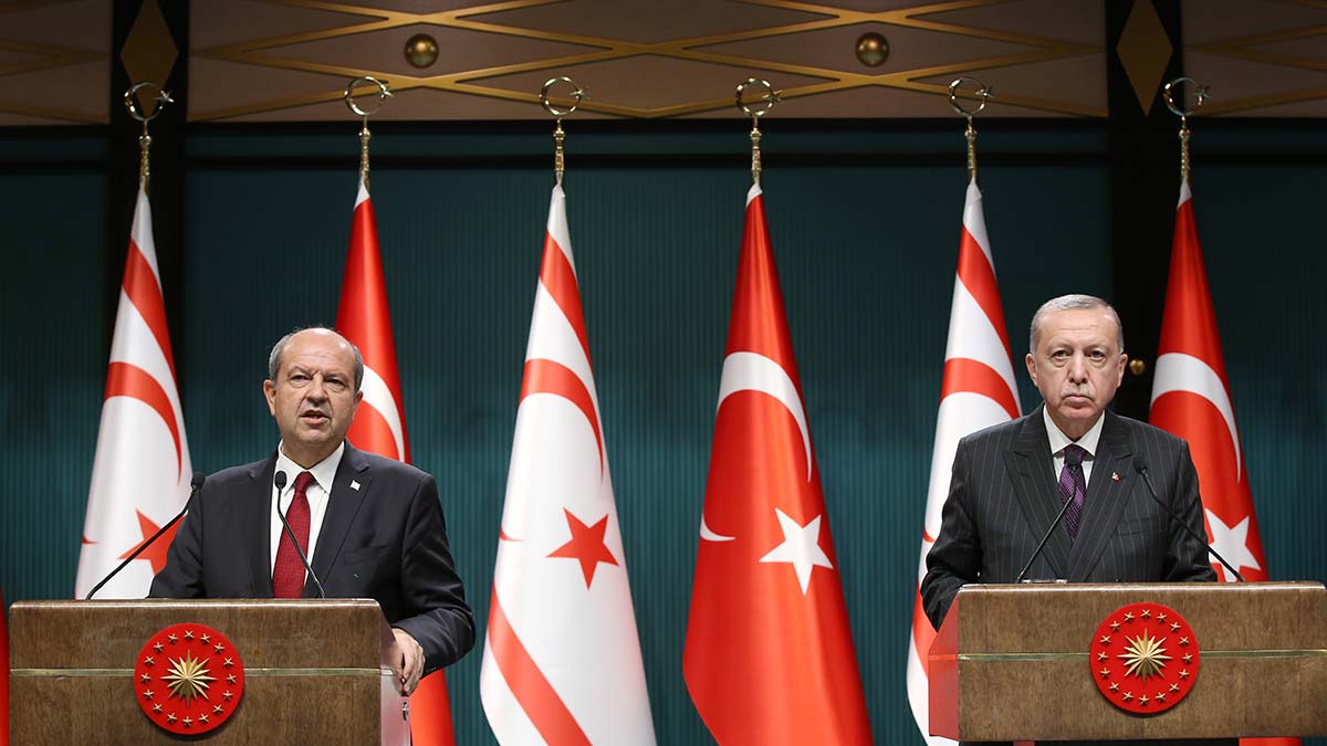 Dünya basını 'Ersin Tatar' sürprizini yazdı: Erdoğan'ın desteklediği aday kazandı