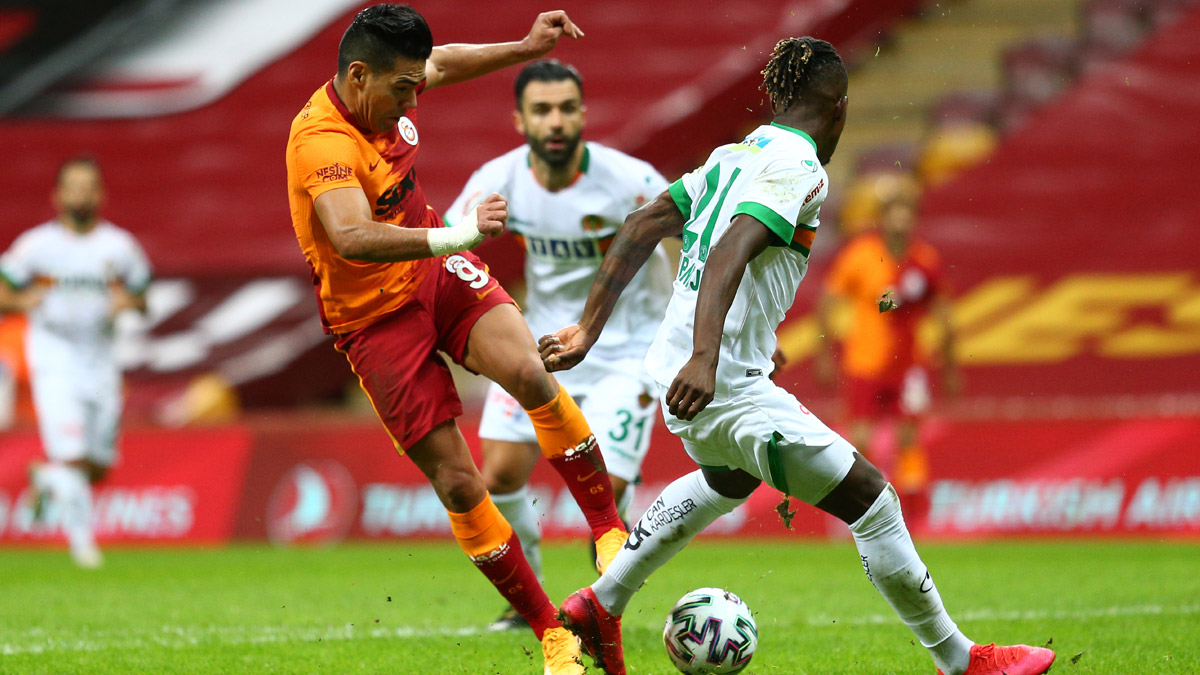Son dakika! Galatasaray sahasında, Alanyaspor'a mağlup oldu