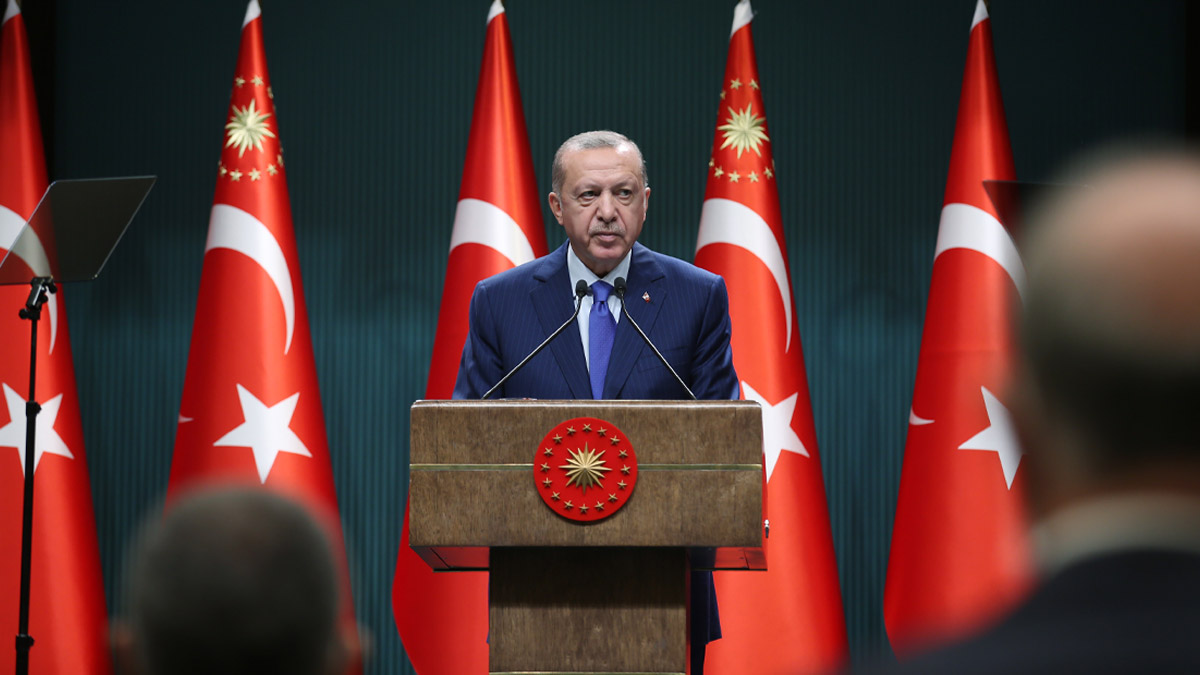 Son dakika! Erdoğan: 5. ve 9. sınıflarda da yüz yüze eğitime geçiyoruz