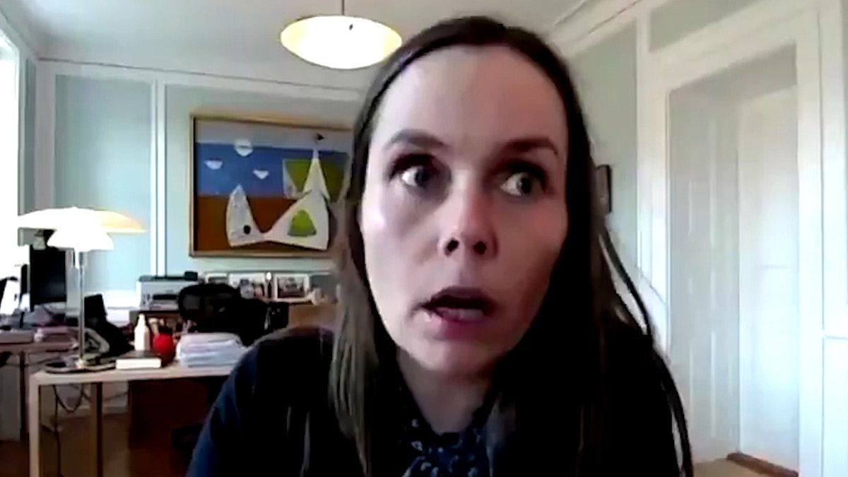 İzlanda Başbakanı canlı yayında deprem yakalandı