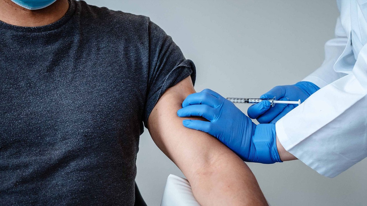 Güney Kore'de endişelendiren olay: Aşı olan 13 kişi öldü