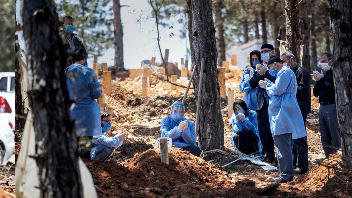 Böyle korona önlemi görülmedi: Cenazeye gizlilik kararı