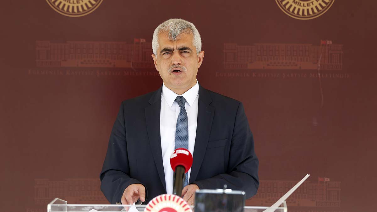 HDP'li Gergerlioğlu: Demokrasiyi askıya alırsanız sonuçta ekmek de askıya düşer