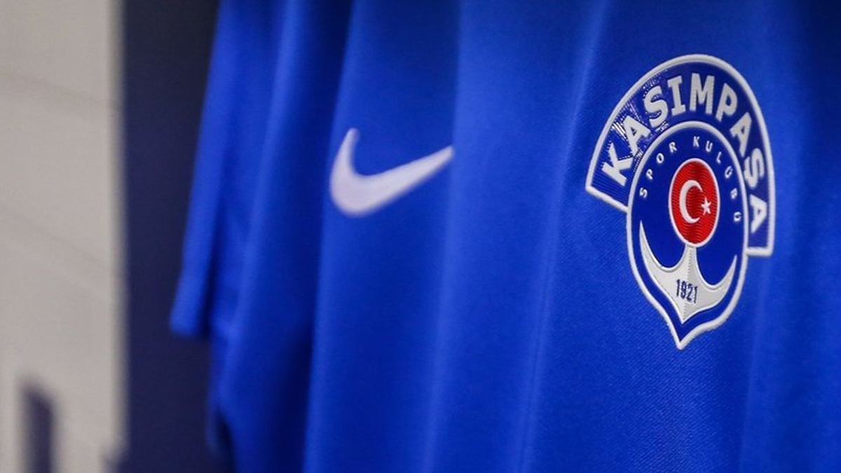 Kasımpaşa'da maç öncesi 2 futbolcu pozitif çıktı