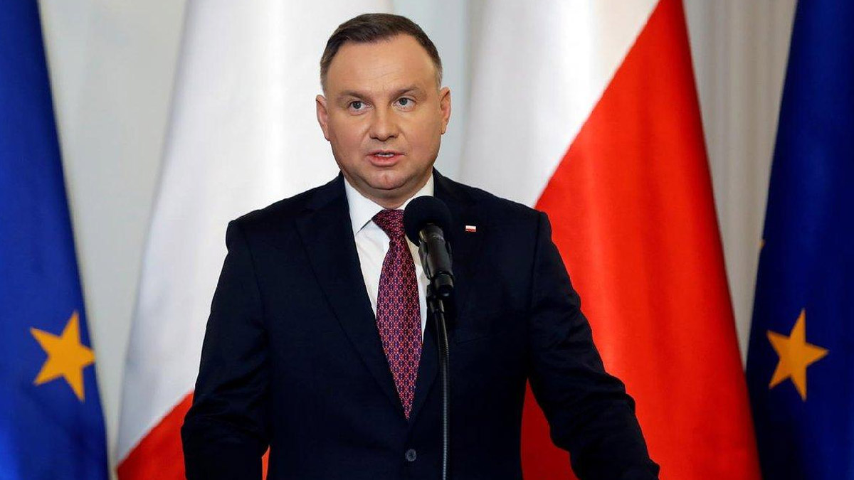 Polonya Cumhurbaşkanı Andrzej Duda koronavirüse yakalandı