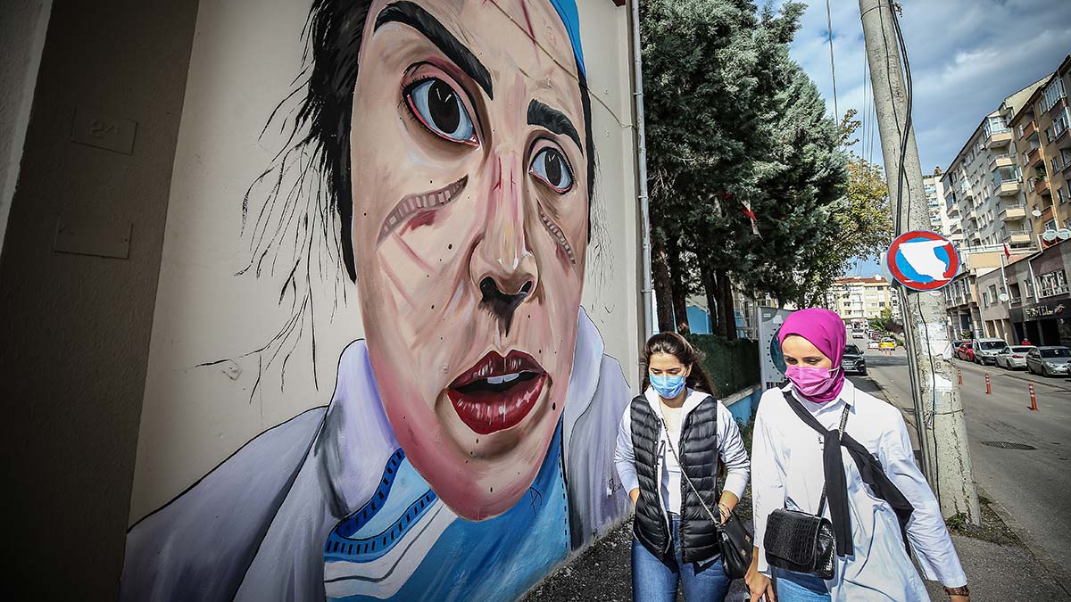 Tevfik Özlü'den çok kritik uyarı: Bulaş zinciri çok arttı, kimseyi eve almayın