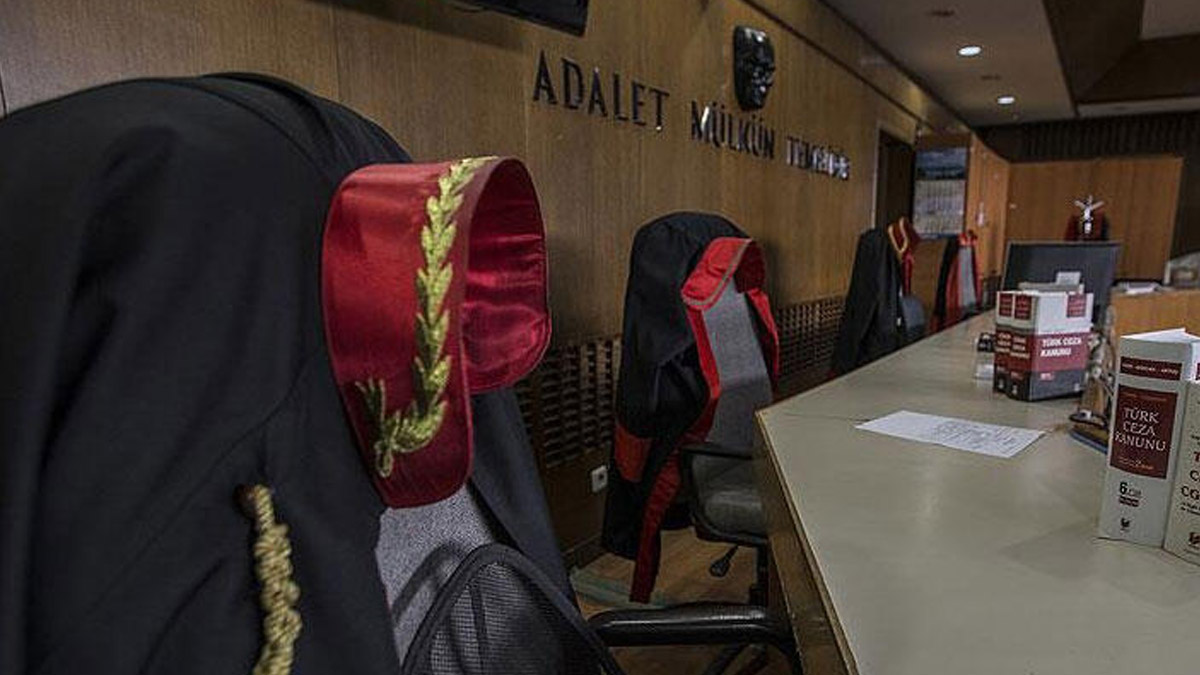 Yargıtay'dan emsal karar! Müşteriyle samimi olmak işten çıkarılma sebebi