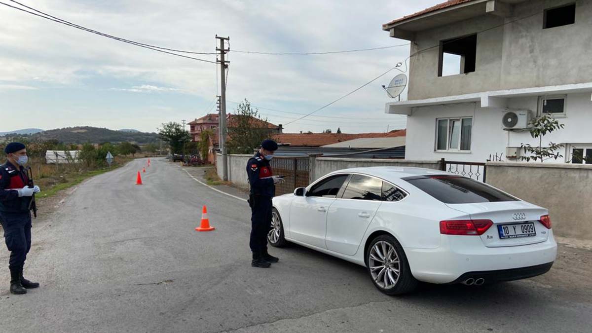 4 ilde karantina kararı! Mahalle ve köylere giriş-çıkış yasaklandı