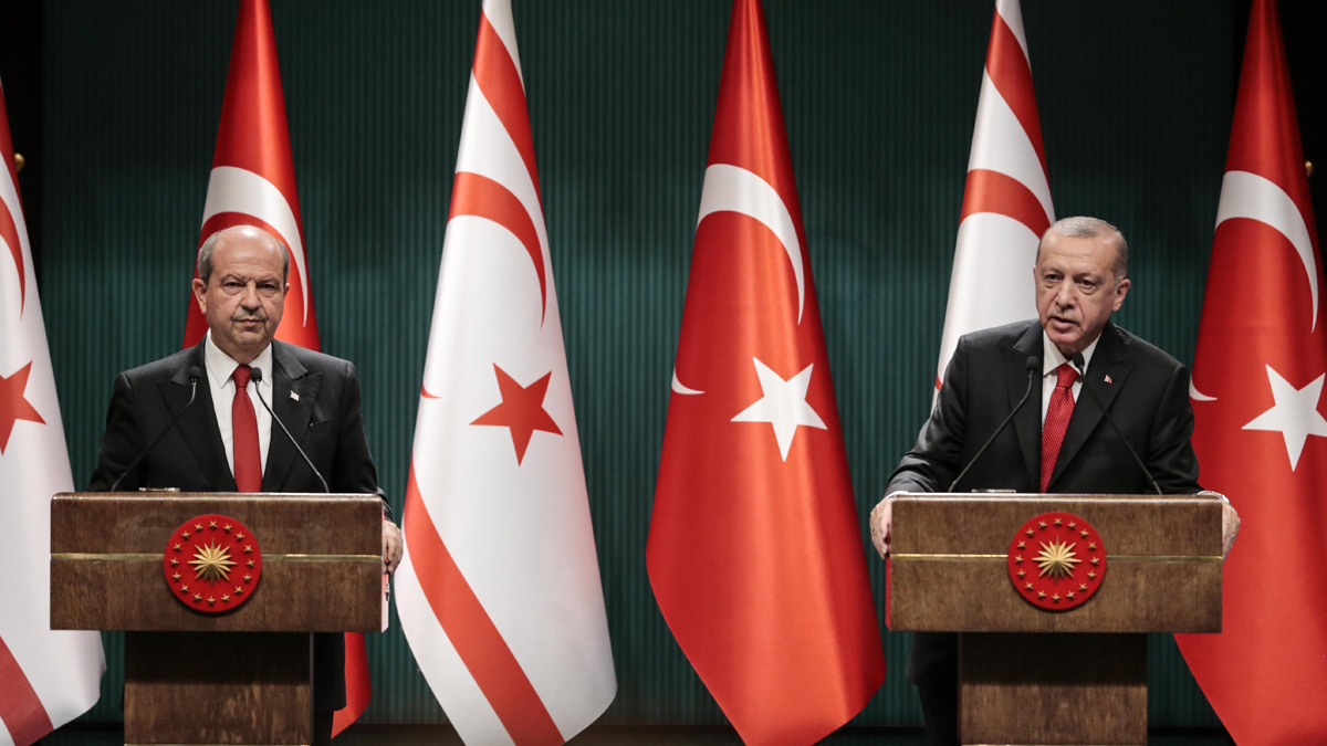 Erdoğan'dan Kıbrıs mesajı: İki devlet çözüm masaya gelmeli